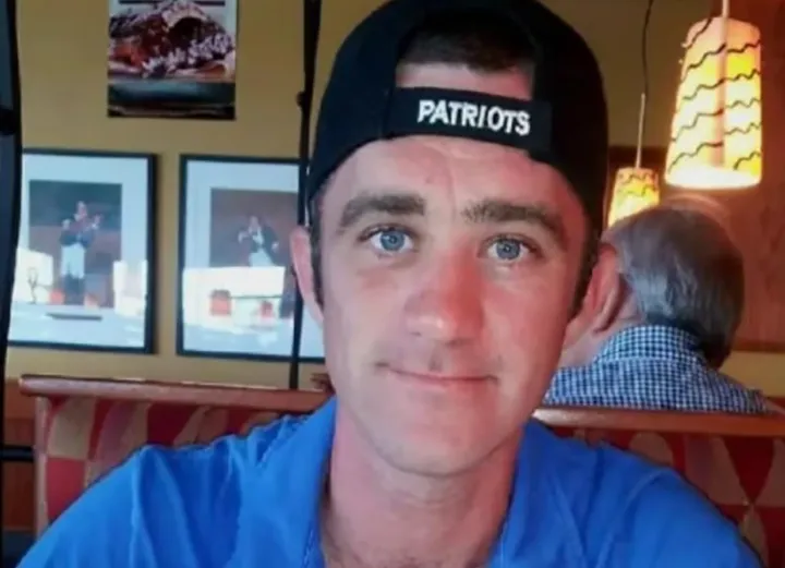 اشتباهی نادر در بیمارستان اتاوا؛ مادری به‌اشتباه در سوگ پسرش نشست!